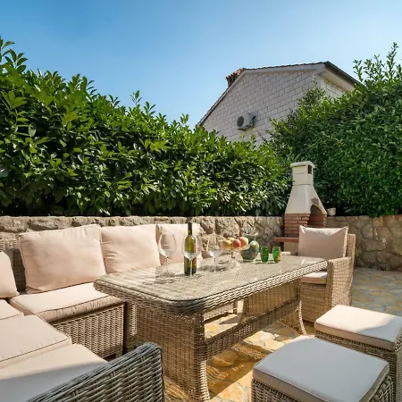 Holiday Zora By Interhome Holiday home Njivice